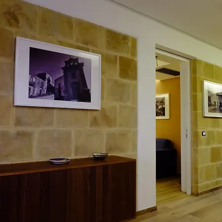 Degli Scrittori Готель типу 